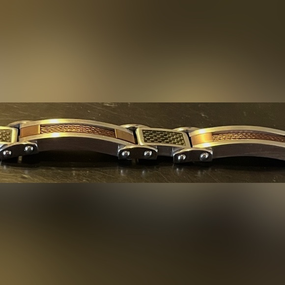 NIB Men’s Stainless Steel 2 Tone Bracelet - Picture 6 of 11